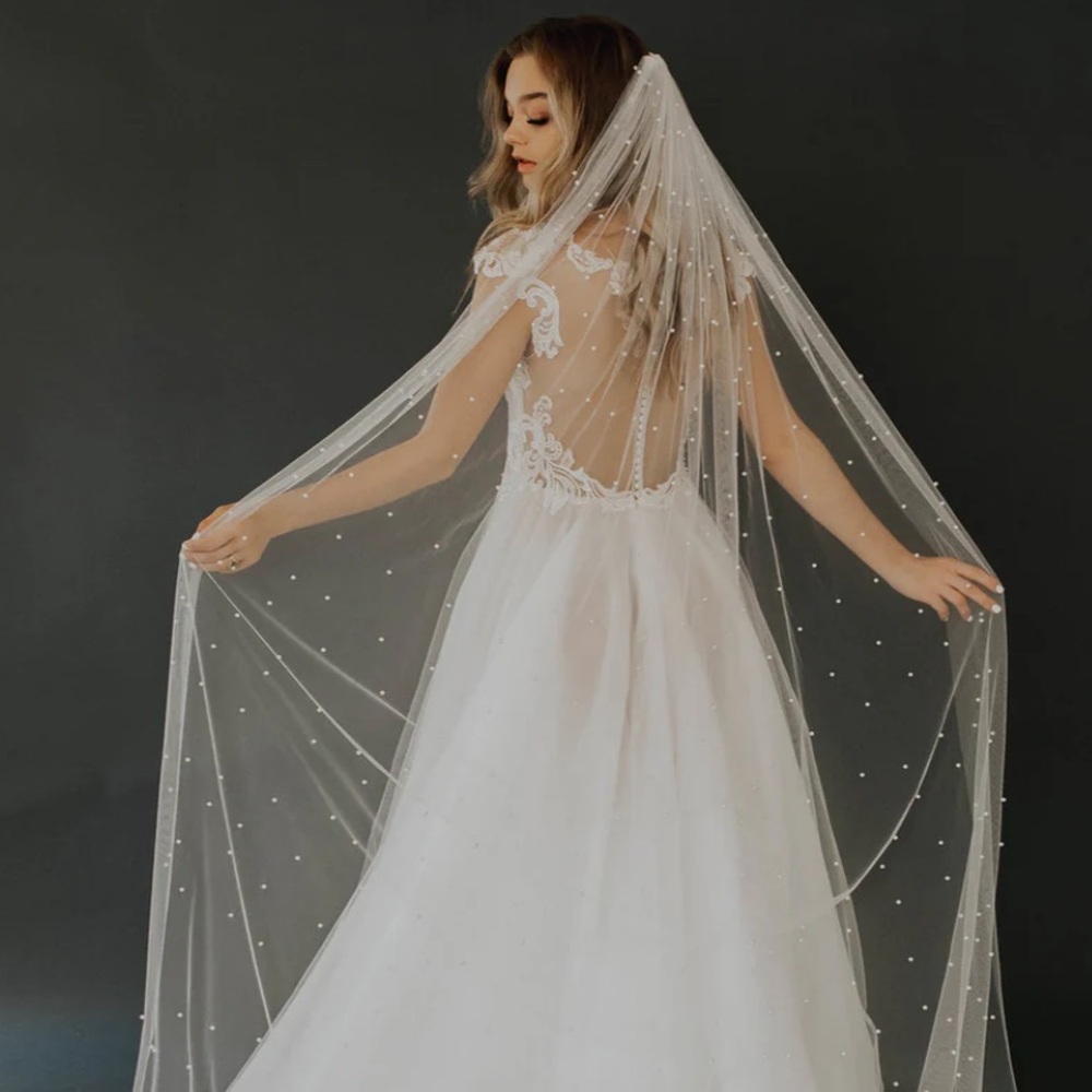 Untamed Petals Jackson Cathedral Veil 110” Pearl Studded No Blusher